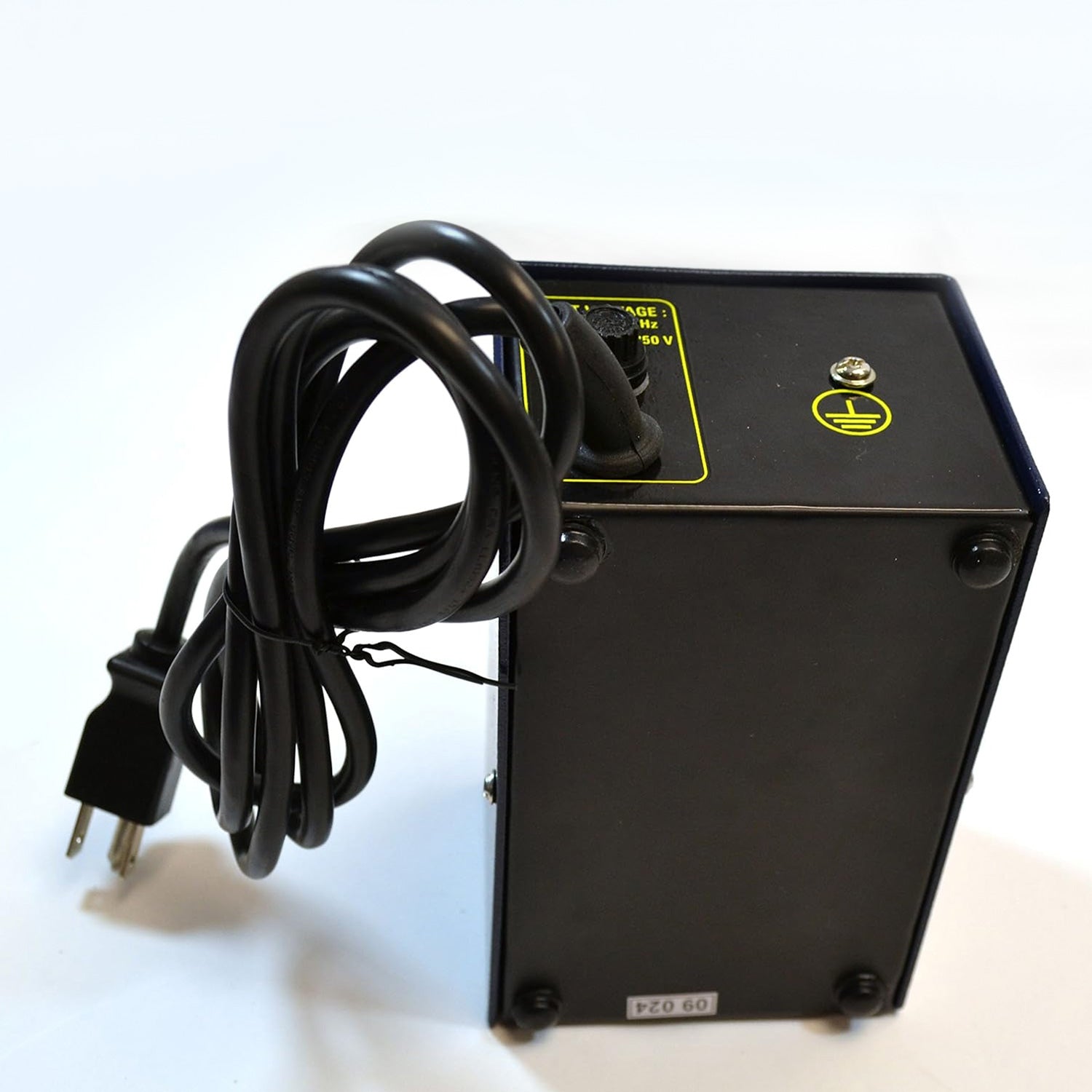 Eisco Labs Magnetizer Box for Bar Magnets – 110/120V Re-Magnetizing Tool with Dual Switches