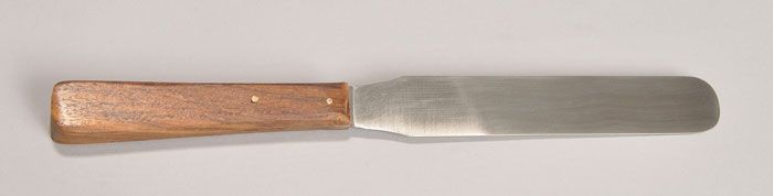 United Scientific® Stainless Steel Spatula with Wooden Handle, 3" Blade – Lab & Classroom Tool